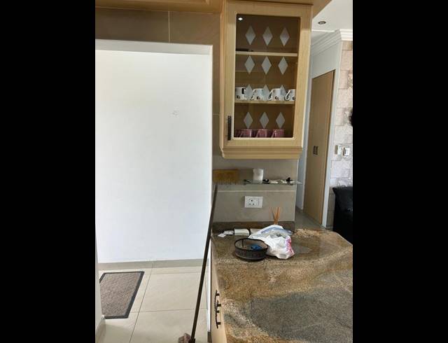 3 BEDROOM APARTMENT FOR SALE IN UMDLOTI BEACH